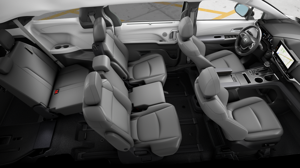 2025 Toyota Sienna XLE photo 22