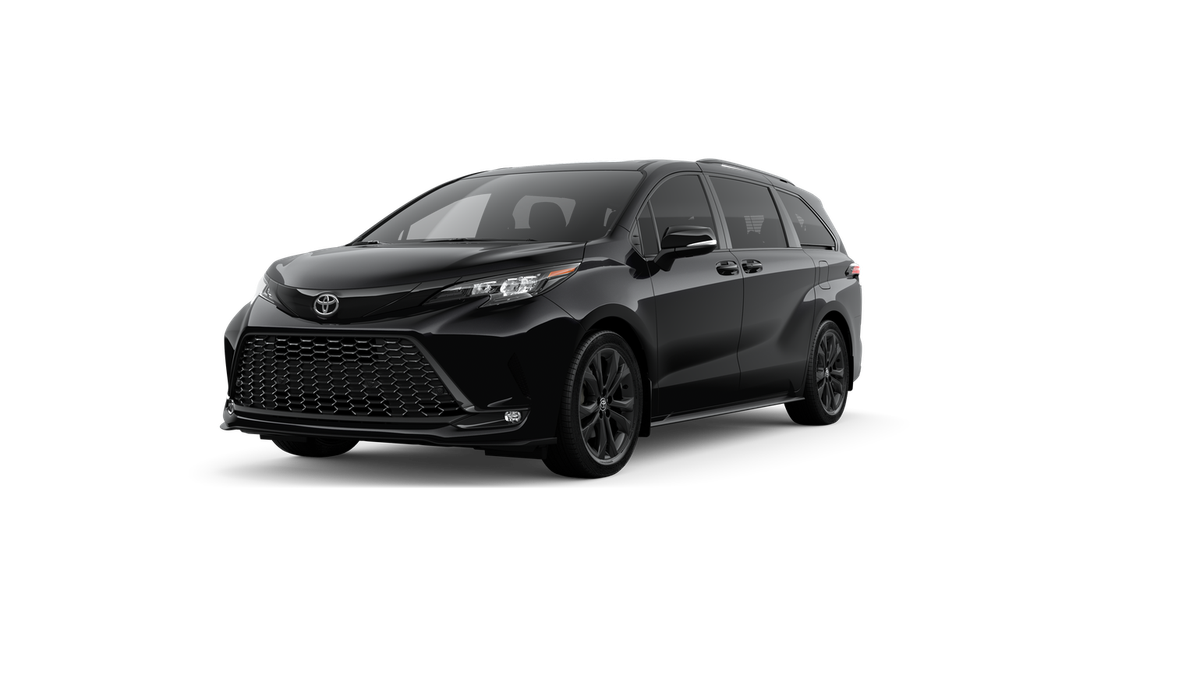 2026 Toyota Sienna XSE's photo