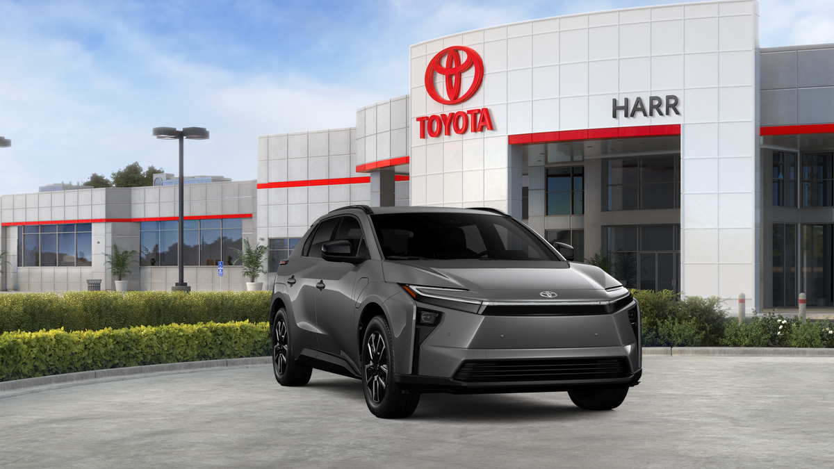 2026 Toyota bZ XLE - Photo 18