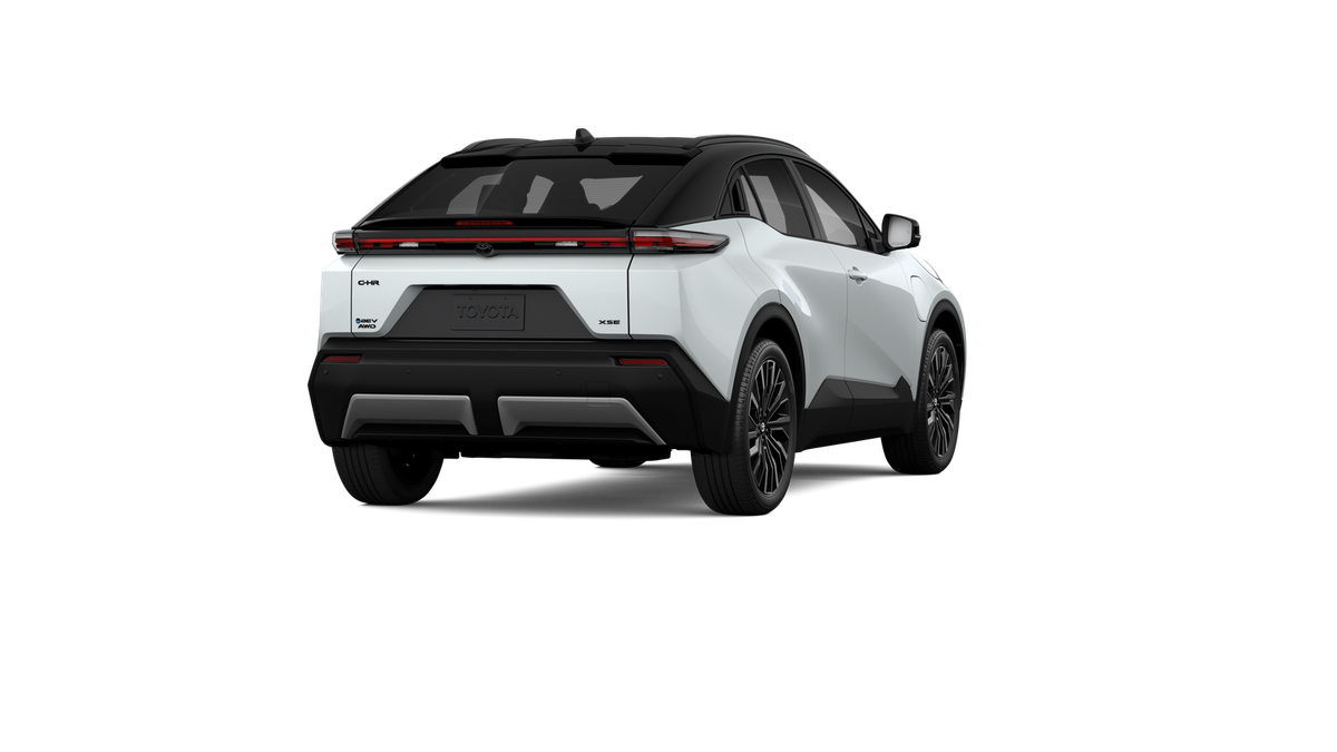 New 2026 Wind Chill Pearl with Midnight Black Metallic roof <sup>1</sup> Toyota  XSE image 11