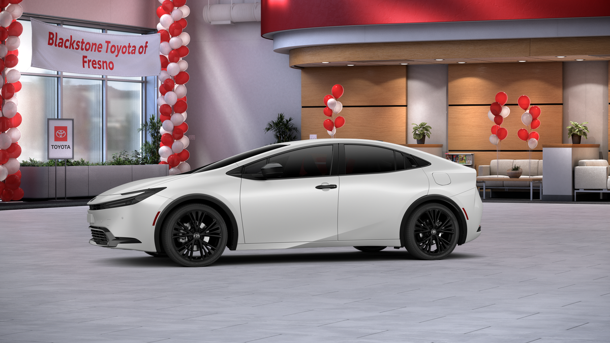 2026 Toyota Prius Plug-in Hybrid Nightshade - Photo 6