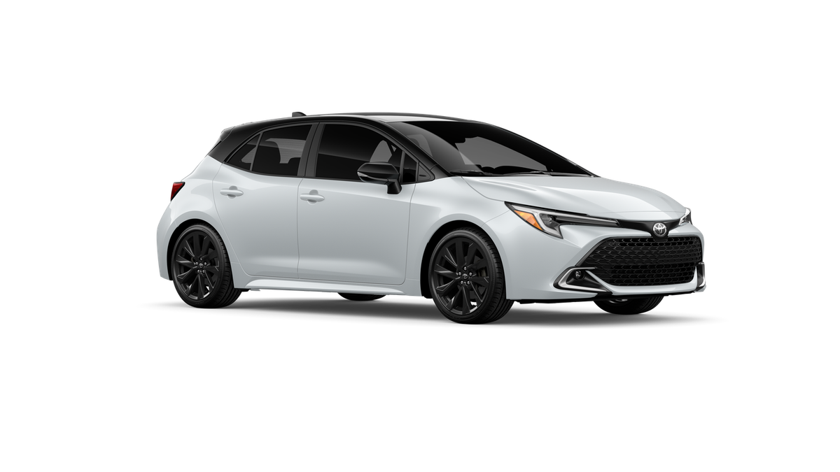 New 2027 Wind Chill Pearl with Black roof <sup>1</sup> Toyota  XSE image 16