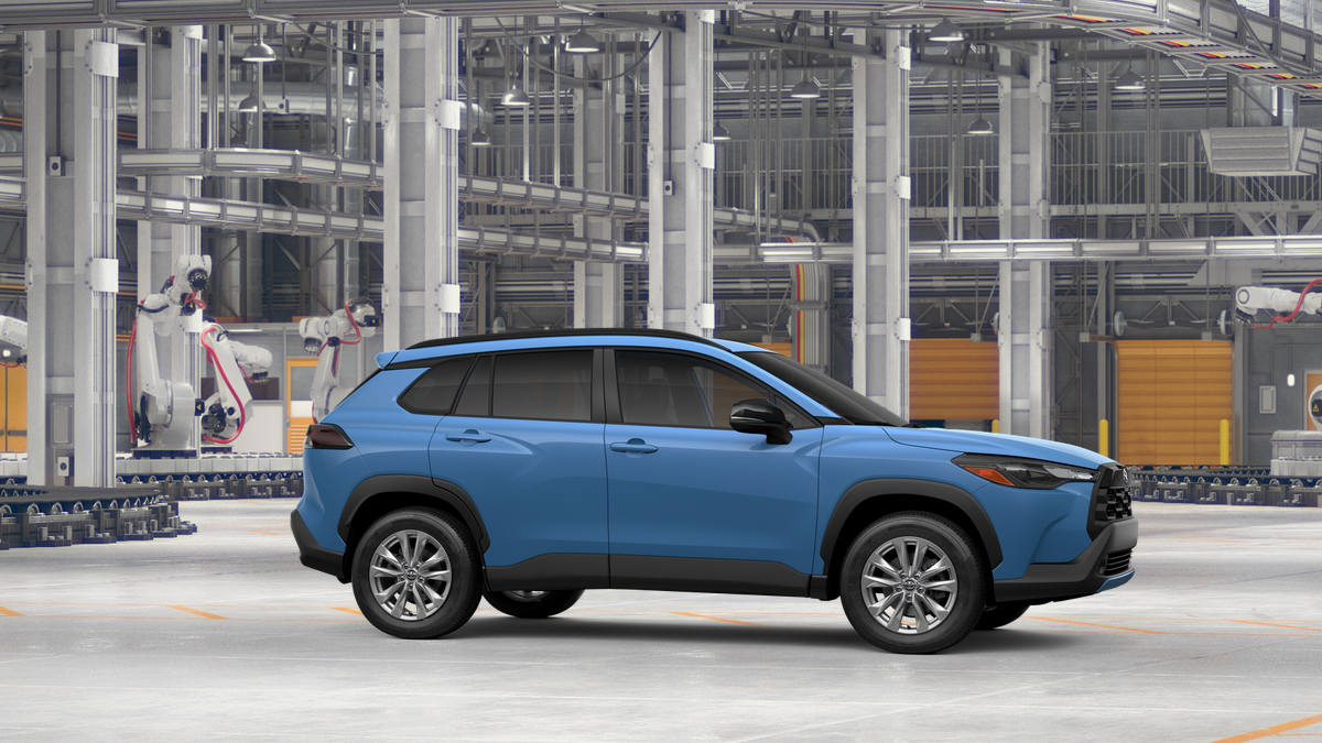 2026 Toyota Corolla Cross LE photo 14