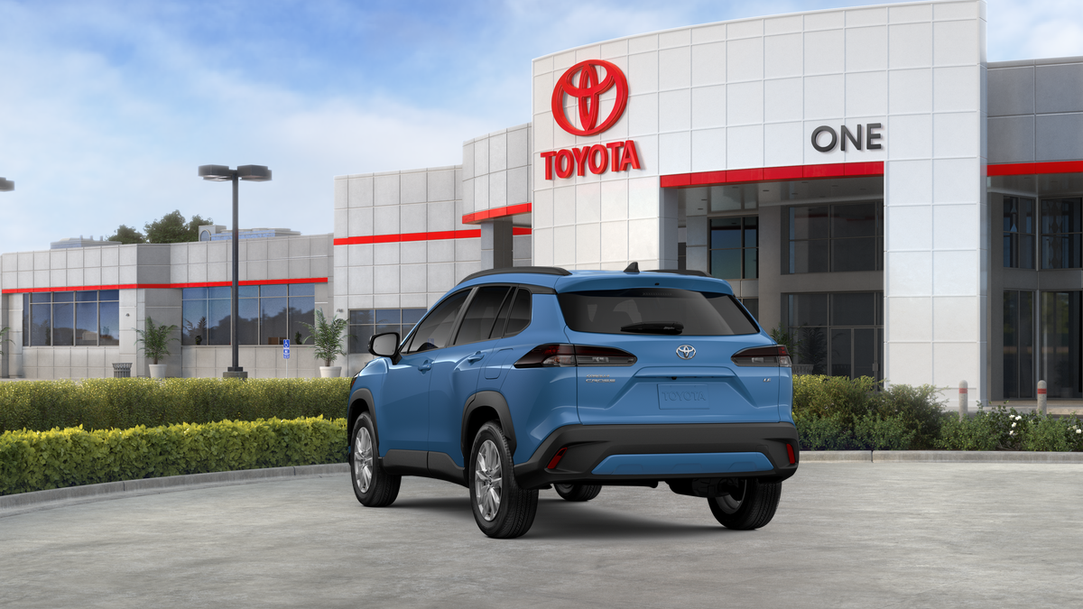 2026 Toyota Corolla Cross LE photo 3