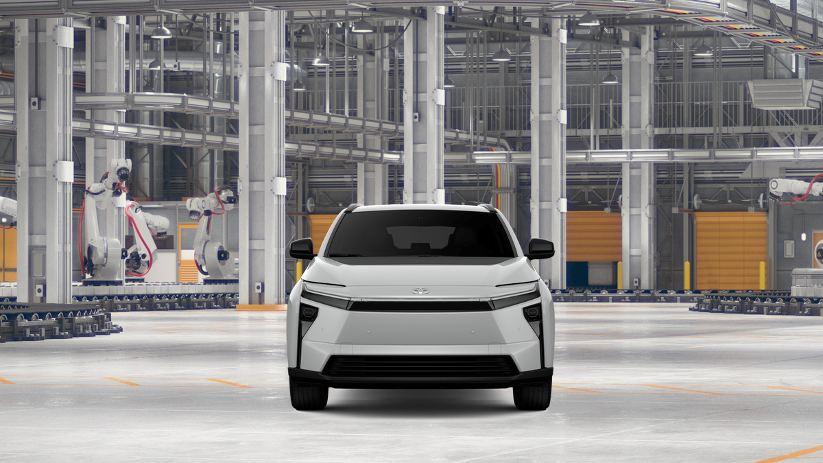 New Wind Chill Pearl 2026 Toyota bZ XLE for Sale in Davenport, IA