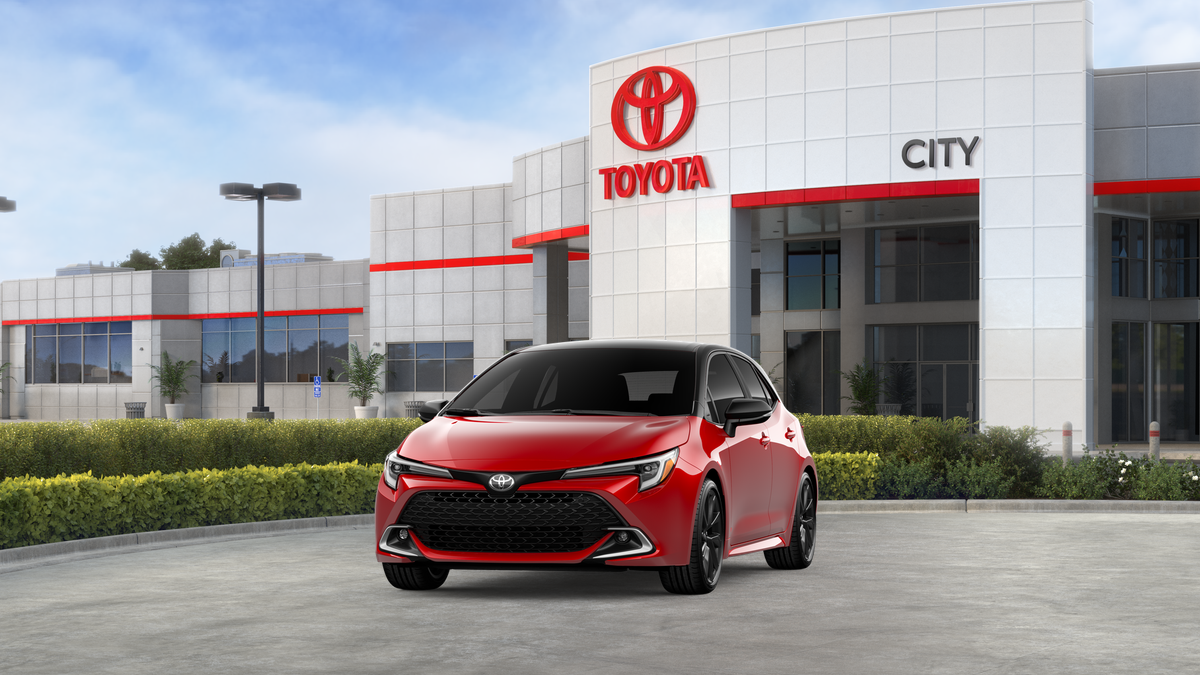New 2027 Finish Line Red with Black roof <sup>1</sup> Toyota  XSE image 21