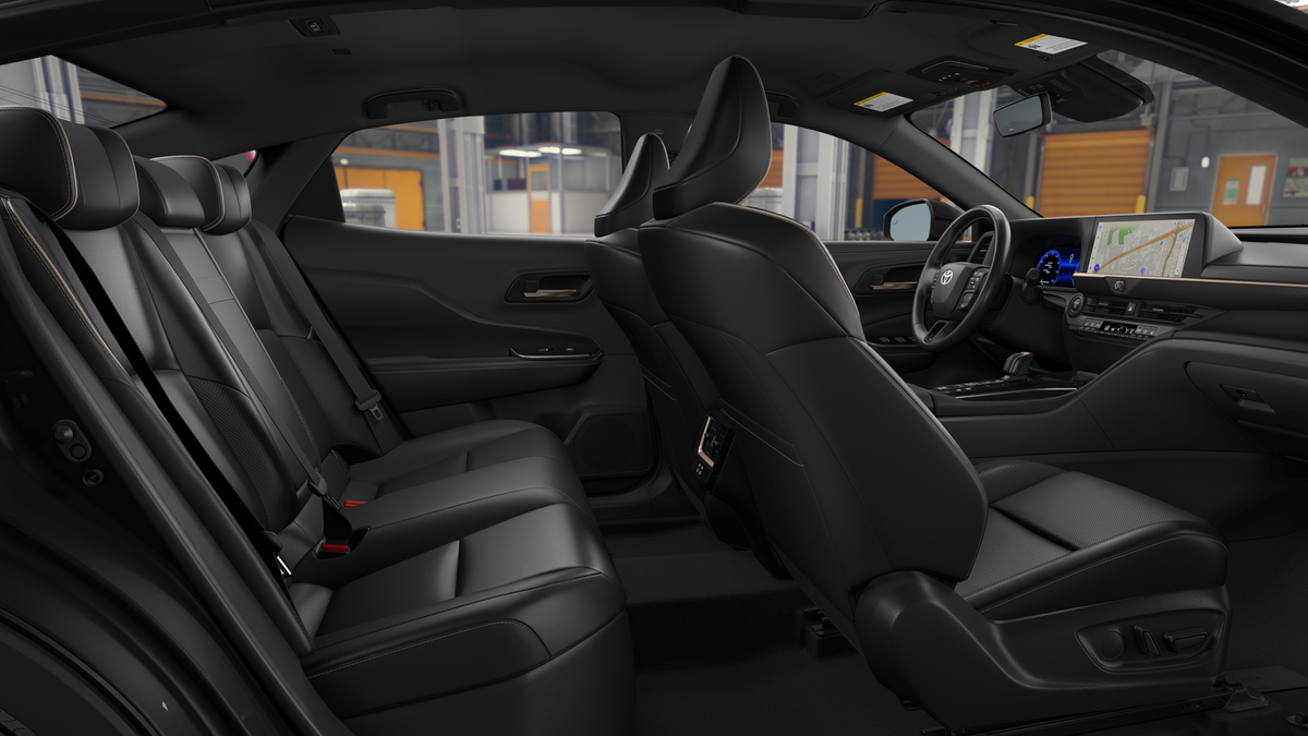 2026 Toyota Crown XLE photo 21