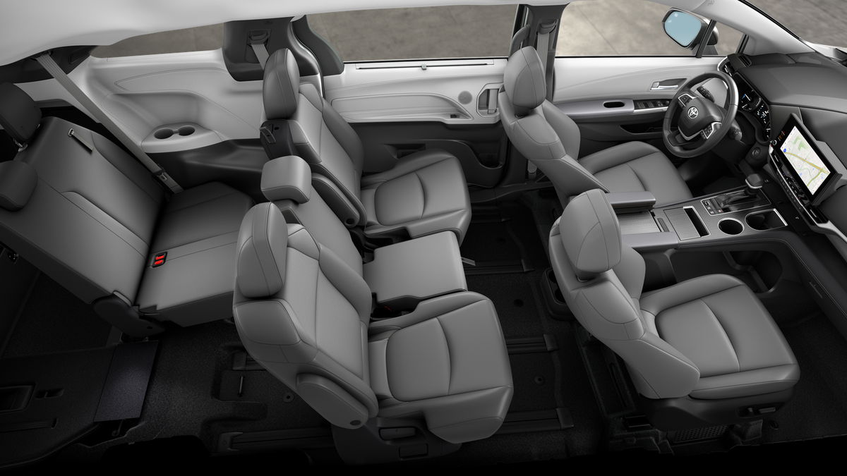 2025 Toyota Sienna XLE photo 33