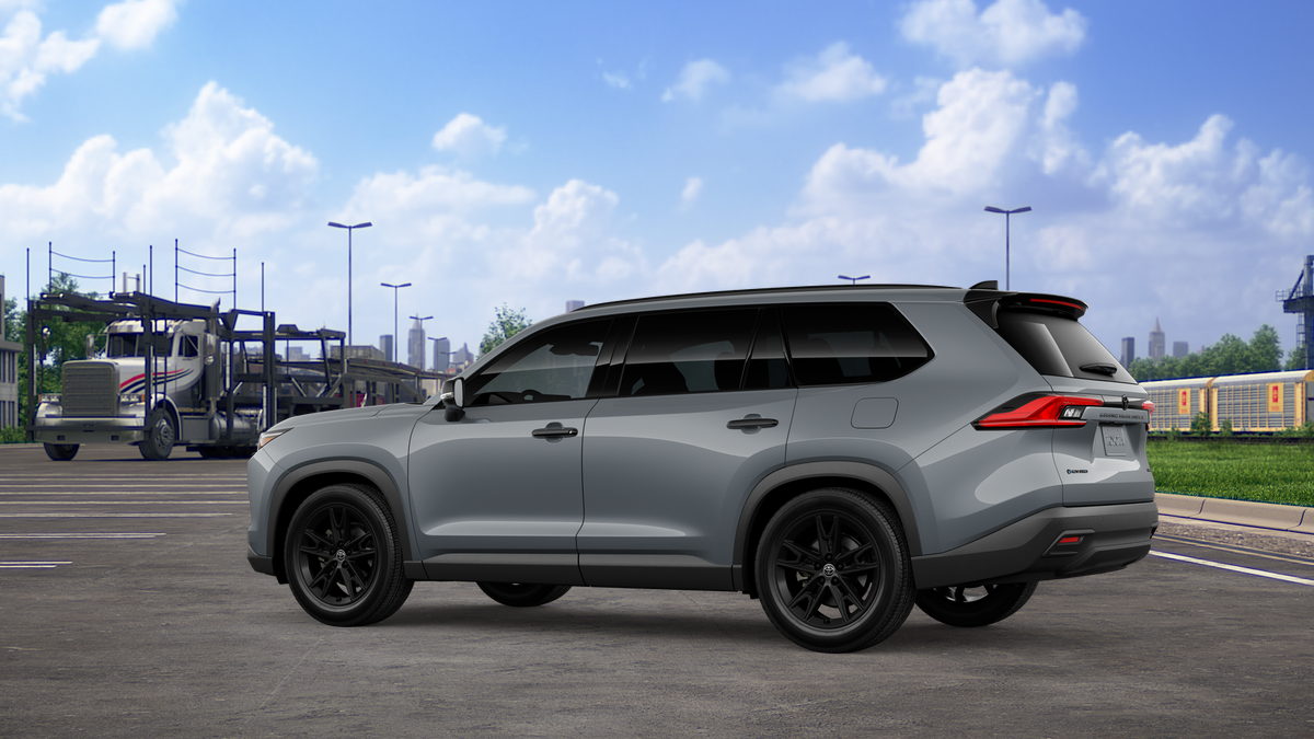 2026 Toyota Highlander Hybrid photo 7