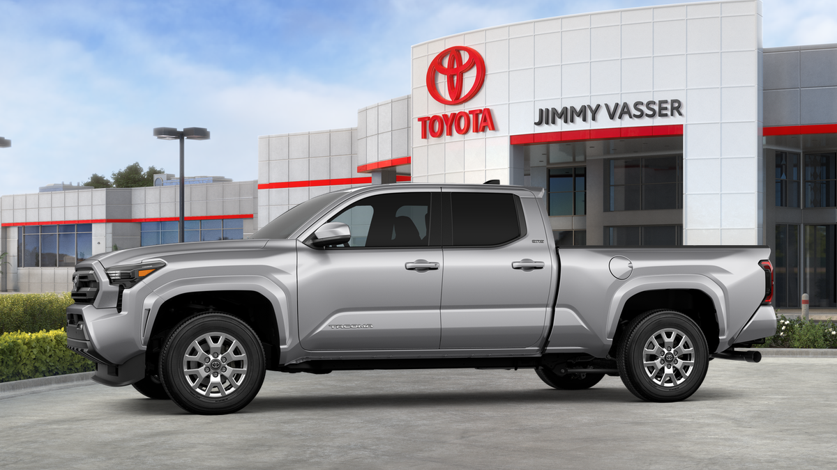 2025 Toyota Tacoma SR5 Double Cab photo 3
