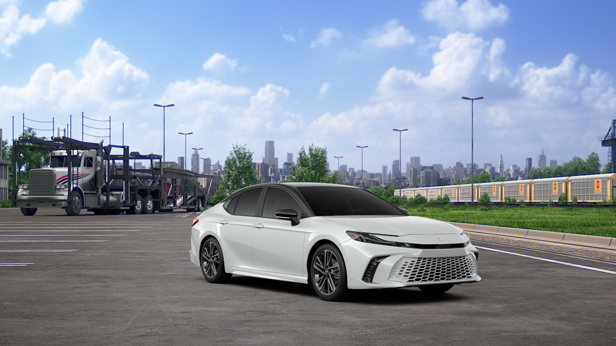 New 2027 Wind Chill Pearl with Midnight Black Metallic roof <sup>1</sup> Toyota  XSE image 17