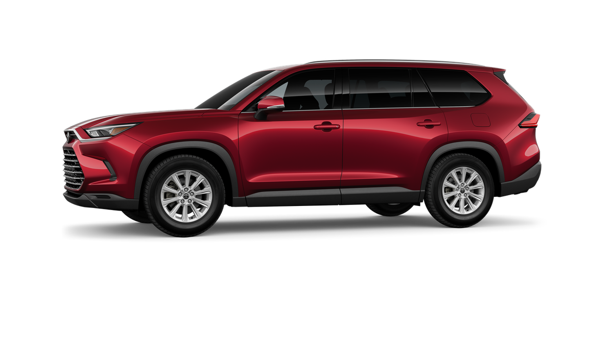 2026 Toyota Highlander Hybrid XLE photo 2