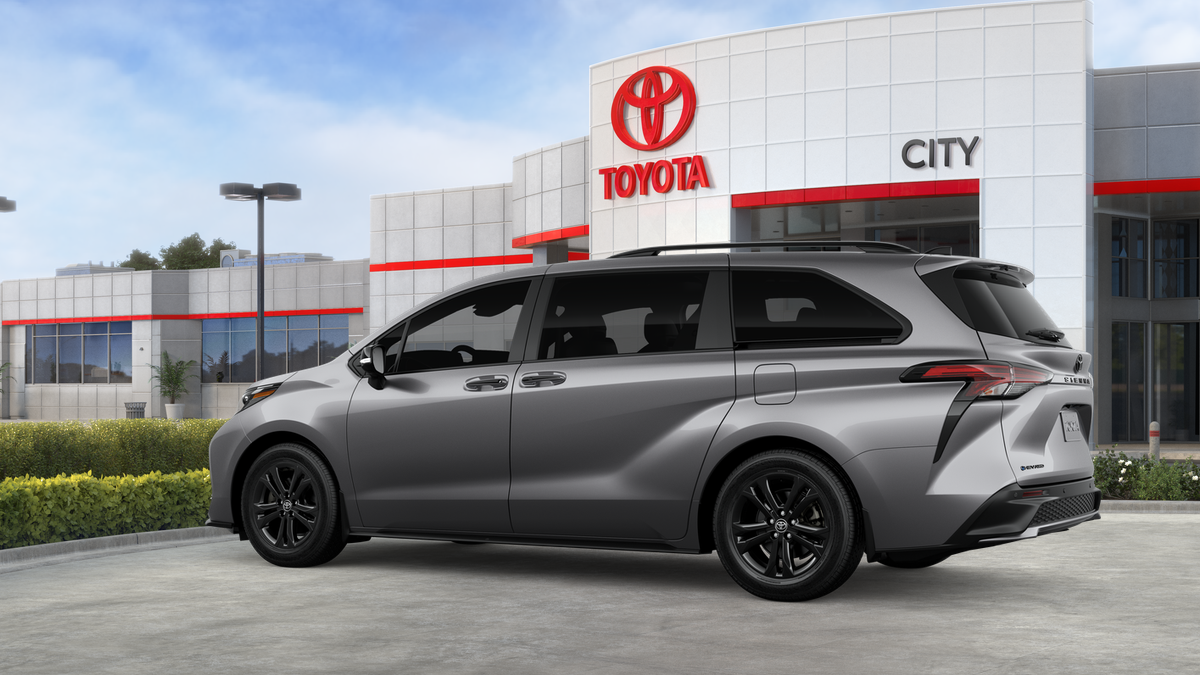 New 2026 Heavy Metal <sup>1</sup> Toyota  XSE image 7