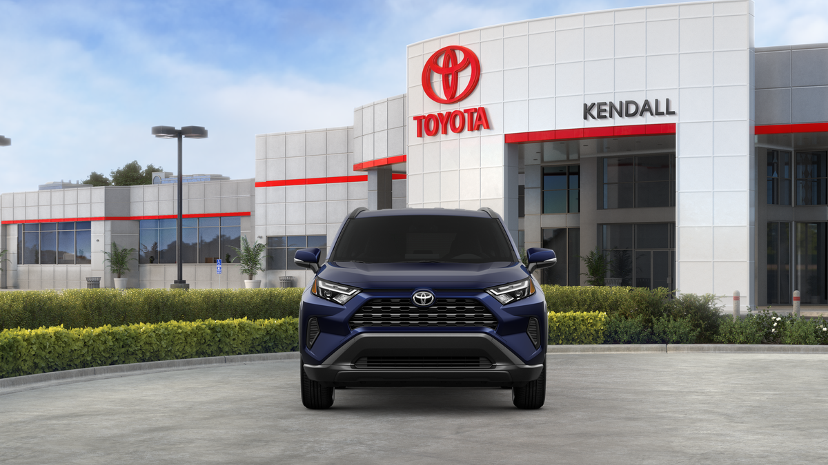 2025 Toyota RAV4 XLE photo 10