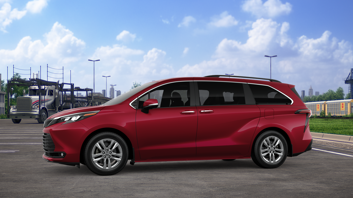 New 2026 Ruby Flare Pearl <sup>1</sup> Toyota  XLE image 5