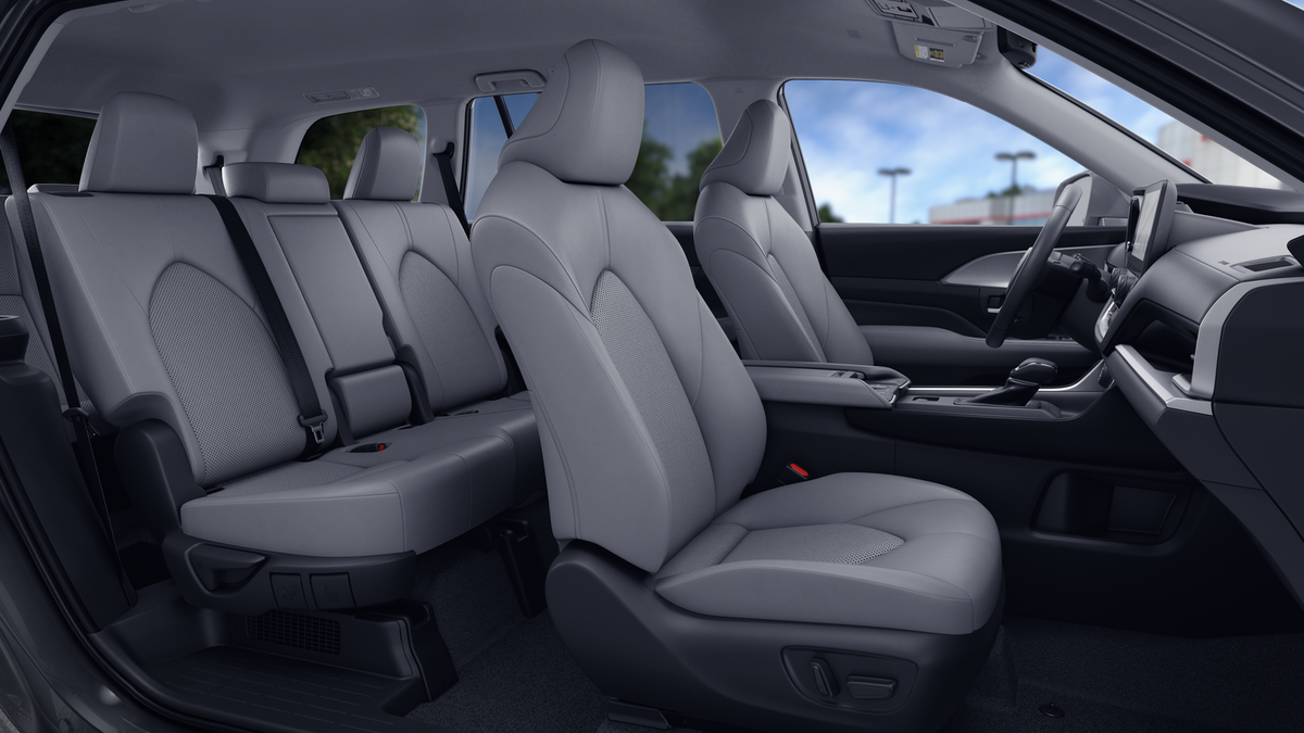 New 2026 Midnight Black Metallic Toyota  XLE image 22