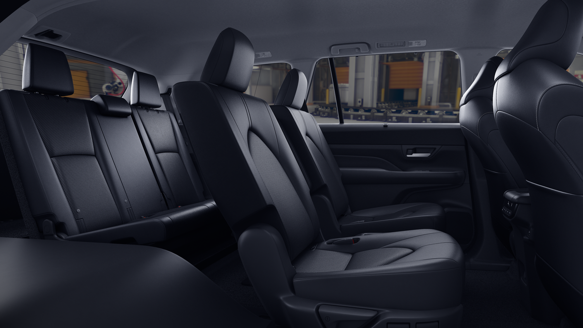 New 2026 Toyota Grand Highlander Hybrid SUV