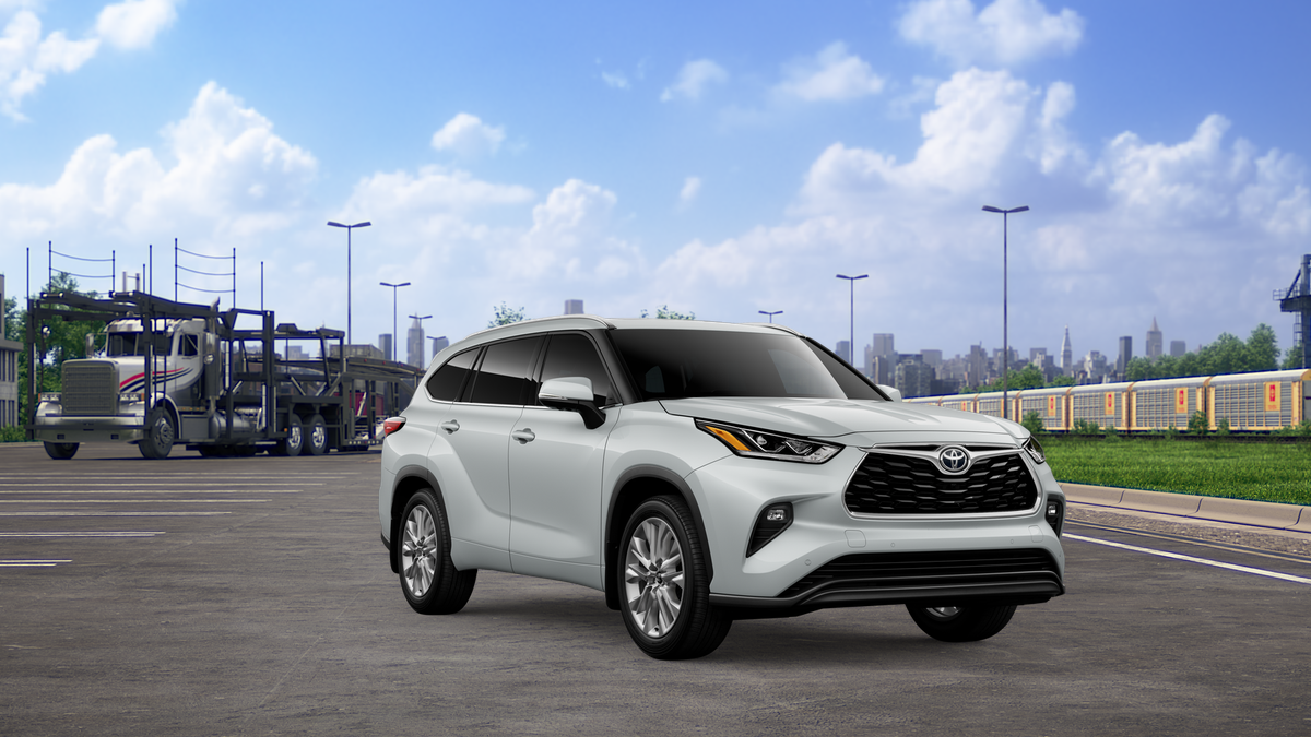 New 2026 Wind Chill Pearl <sup>1</sup> Toyota  Limited image 17