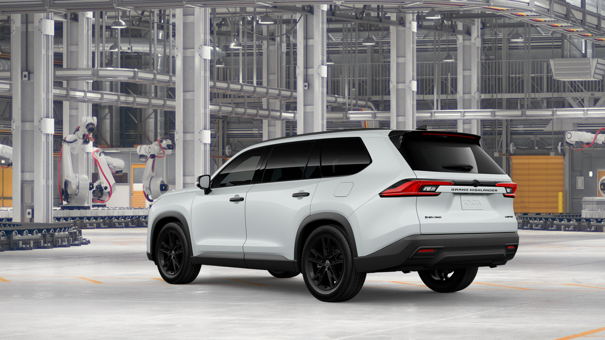 New Wind Chill Pearl [extra cost color] 2026 Toyota Grand