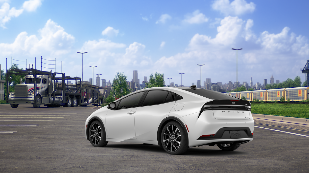 2026 Toyota Prius Plug-in Hybrid XSE Premium photo 6