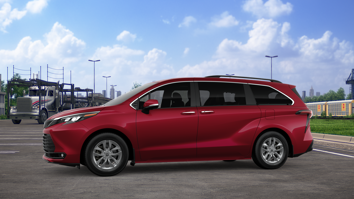 New 2026 Ruby Flare Pearl <sup>1</sup> Toyota  XLE image 36