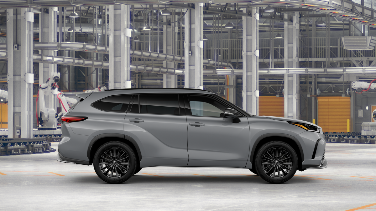 2025 Toyota Highlander XSE photo 12