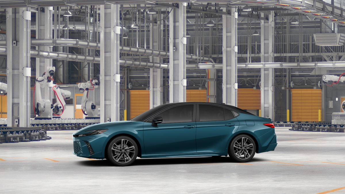 New 2027 Ocean Gem with Midnight Black Metallic roof <sup>1</sup> Toyota  XSE AWD image 13