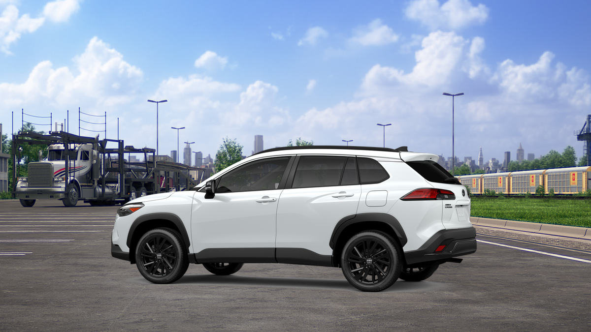 New 2026 Wind Chill Pearl <sup>1</sup> Toyota  XSE image 7