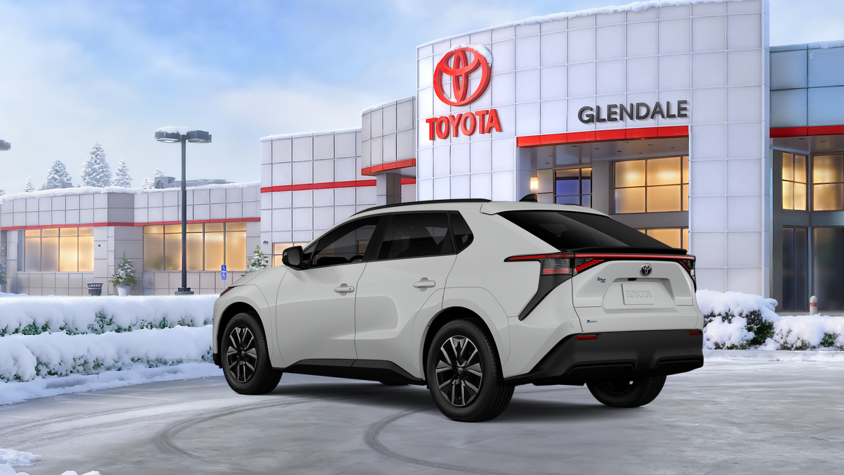 New 2027 Wind Chill Pearl <sup>1</sup> Toyota  XLE image 8