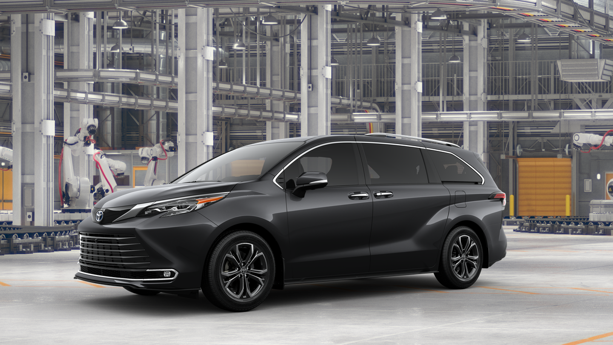 2025 Toyota Sienna Platinum photo 2