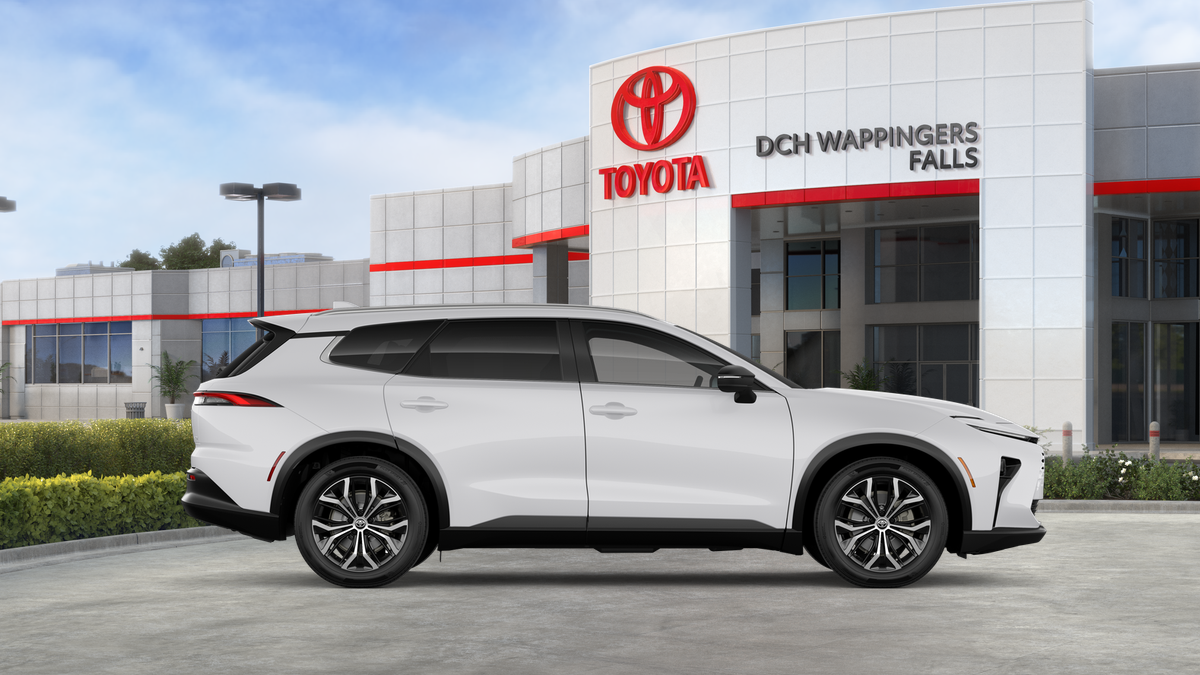 New 2026 Oxygen White <sup>1</sup> Toyota  XLE image 44