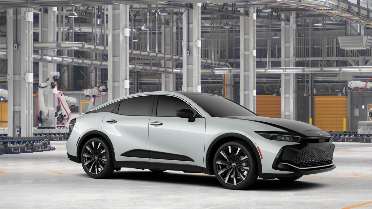 2026 Toyota Crown Platinum photo 14