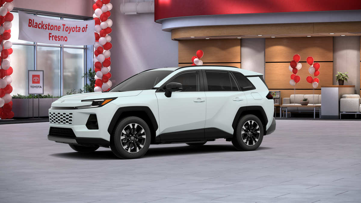 New 2026 Wind Chill Pearl <sup>1</sup> Toyota  Limited image 4