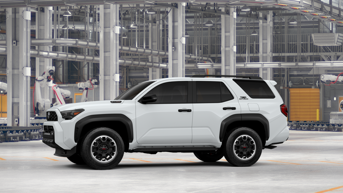 2026 Toyota 4Runner TRD Off-Road photo 3