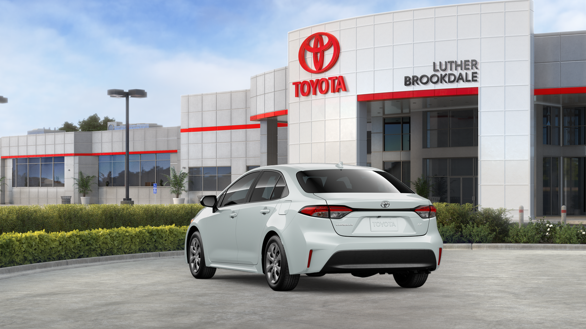 2026 Toyota Corolla LE photo 5