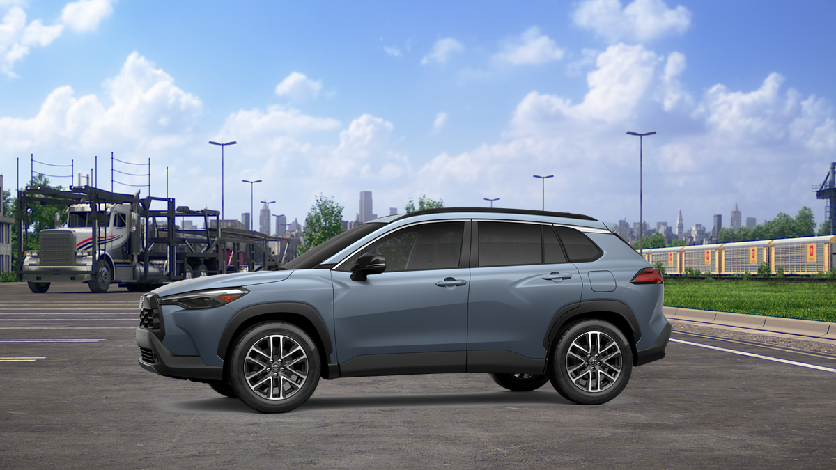 2026 Toyota Corolla Cross XLE photo 4