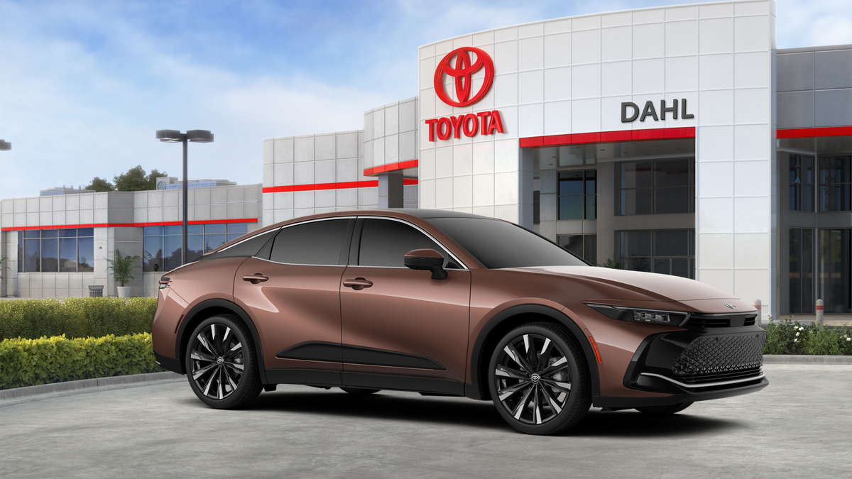 2026 Toyota Crown Platinum - Photo 16