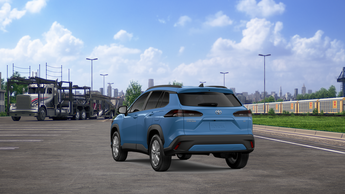 2026 Toyota Corolla Cross LE photo 4