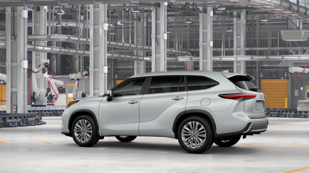 2025 Toyota Highlander Hybrid Platinum photo 4
