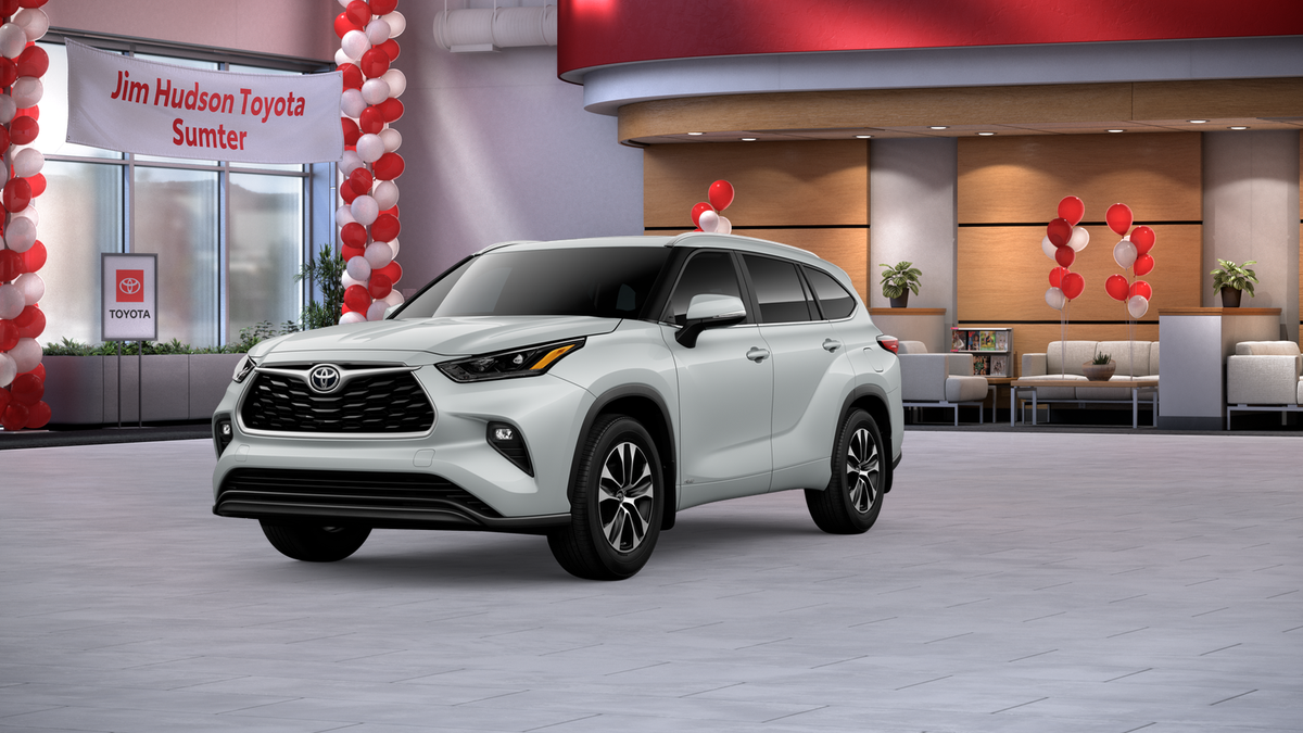 2026 Toyota Highlander Hybrid XLE AWD