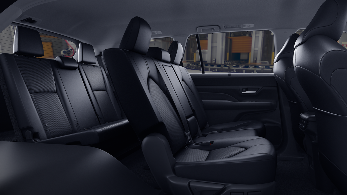 New 2026 Toyota Grand Highlander Hybrid SUV