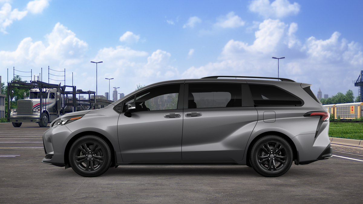 New 2026 Heavy Metal <sup>1</sup> Toyota  XSE image 6