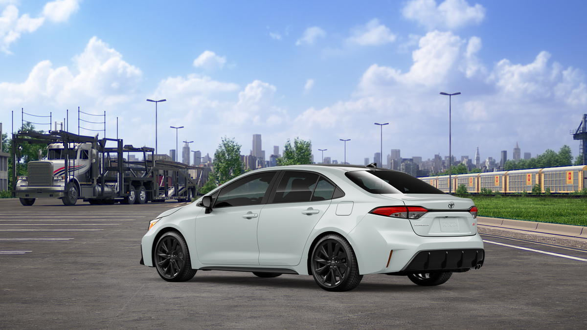 2026 Toyota Corolla SE photo 5
