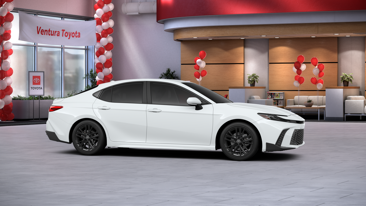 2025 Toyota Camry SE photo 33