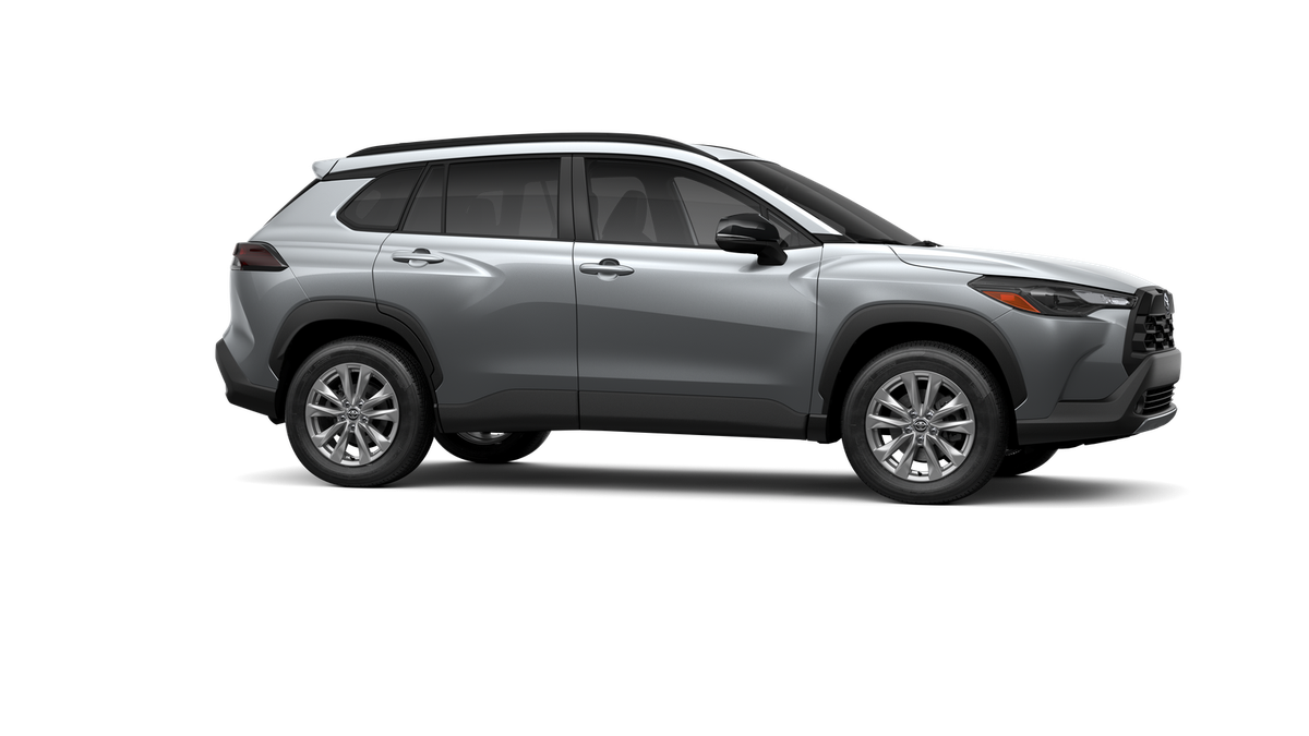 2026 Toyota Corolla Cross LE photo 14