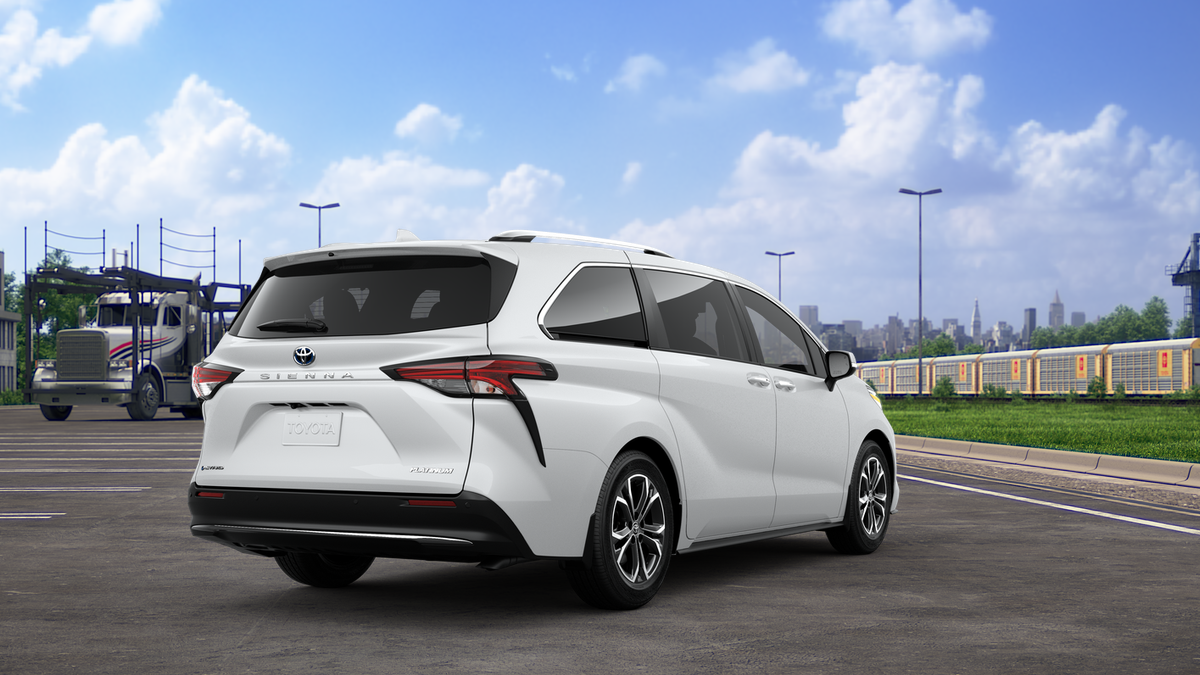 2025 Toyota Sienna Platinum photo 9