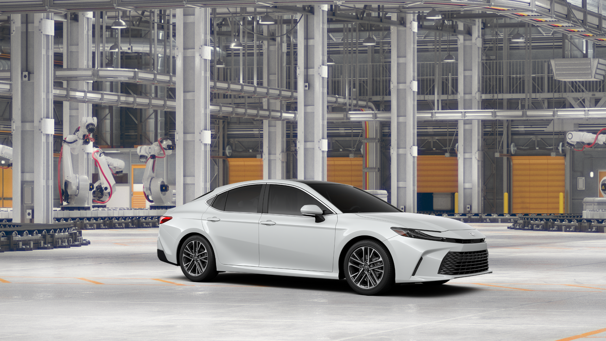 New 2027 Wind Chill Pearl <sup>1</sup> Toyota  XLE AWD image 24