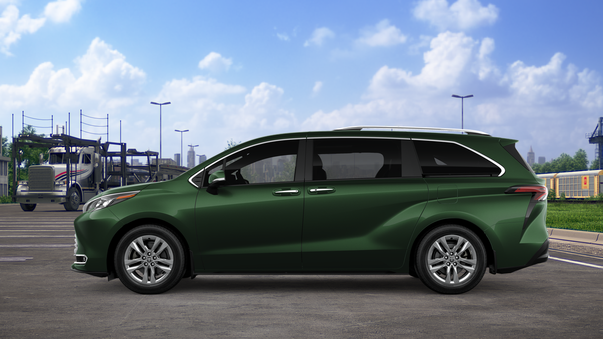2026 Toyota Sienna Limited photo 4