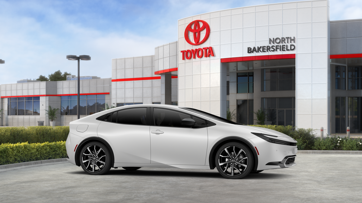 2026 Toyota Prius Plug-in Hybrid XSE photo 38
