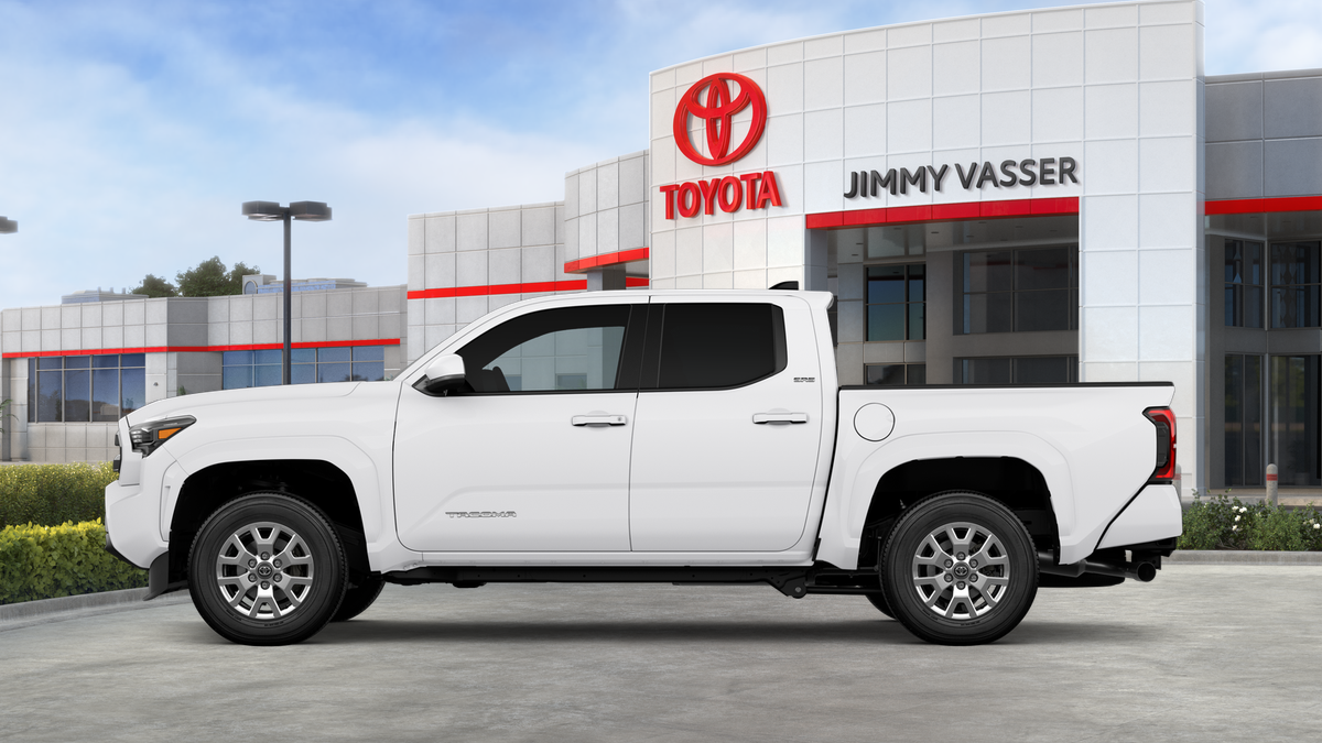 2025 Toyota Tacoma SR5 Double Cab photo 4